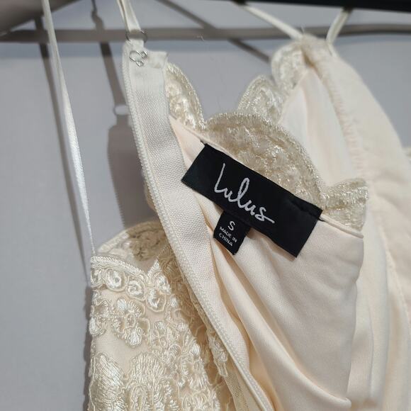 Lulu's Stroll the Esplanade Cream Embroidered Maxi Dress NWT Size Small - Picture 7 of 7